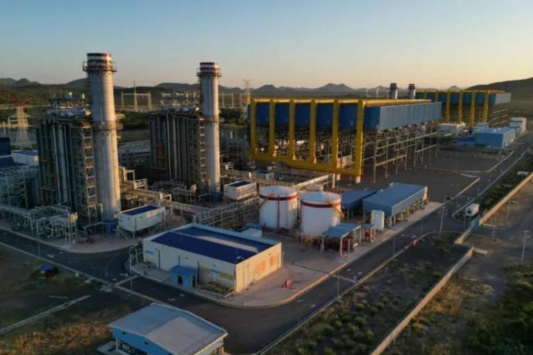 Iberdrola confirma venta de 13 plantas de energía al Gobierno de México