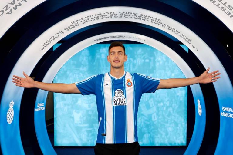 César Montes es presentado con el Espanyol: ‘Soy un guerrero más’