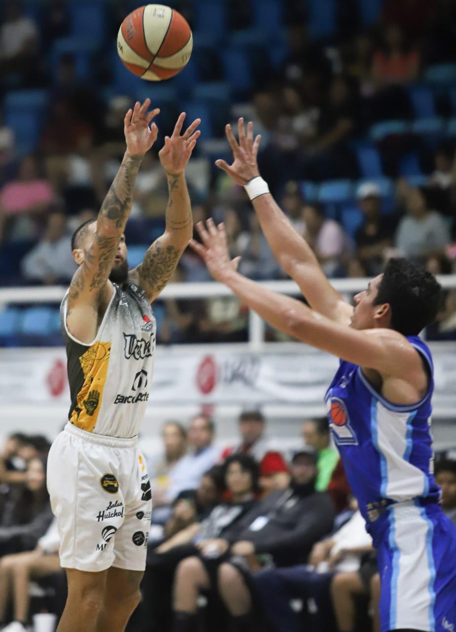 $!Venados Basketball liga su séptimo triunfo al derrotar a Astros de Jalisco