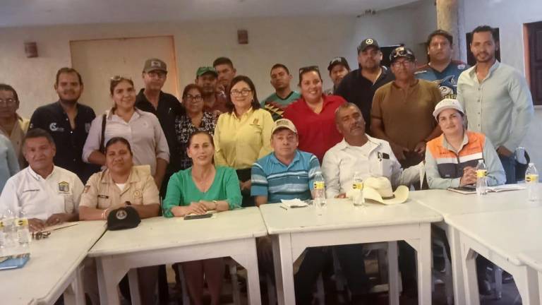 Organizaciones y cooperativas buscan la certificación sanitaria para la producción de ostión y otros recursos.