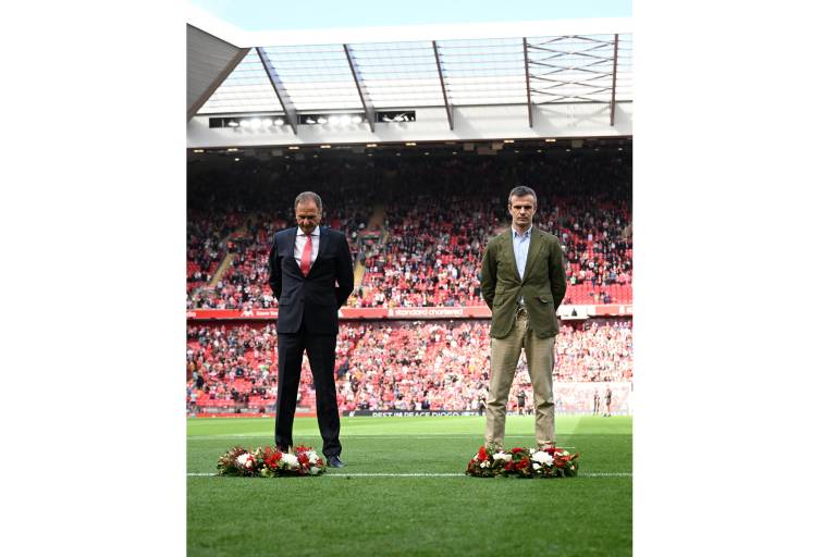 Liverpool rinde homenaje a Diogo Jota en su regreso a Anfield