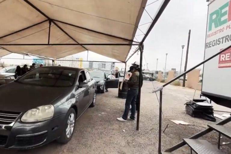 Sheinbaum anuncia que Economía y Hacienda ajustarán decreto de autos ‘chocolate’, por ‘abusos’