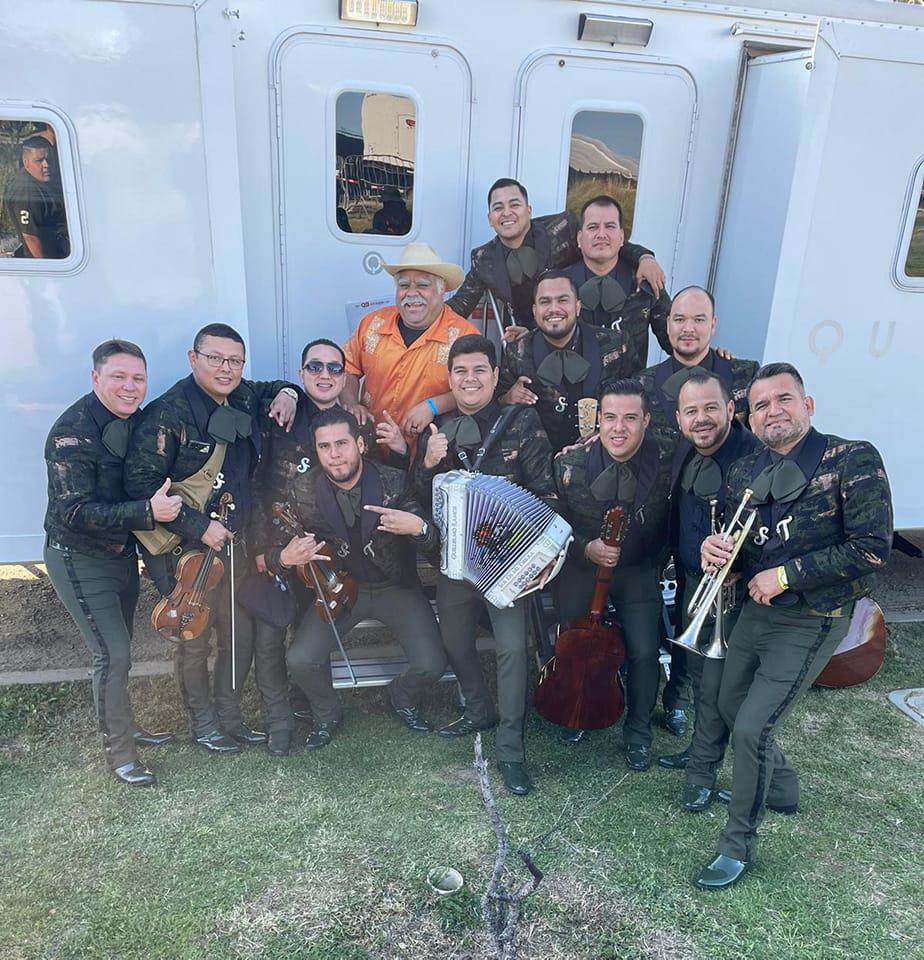 $!Con Don Cheto en un evento de la Ke Buena en Los Ángeles.