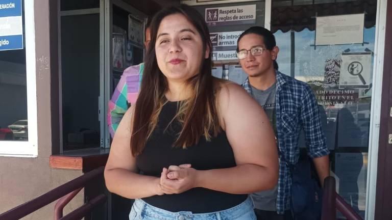 María Alejandra González y Kevin Caravantes, padres del pequeño de 2 años, Morgan Kevin, fueron acompañados por su abogado, José Roberto González, frente al Juez Décimo de Distrito.