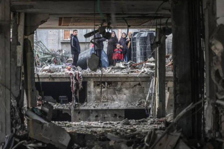 Ordena Israel evacuación de más de 1 millón de palestinos refugiados en Rafah