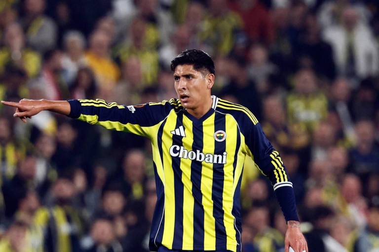 Fenerbahce derrota al Stuttgart y Edson Álvarez brilla en la Europa League