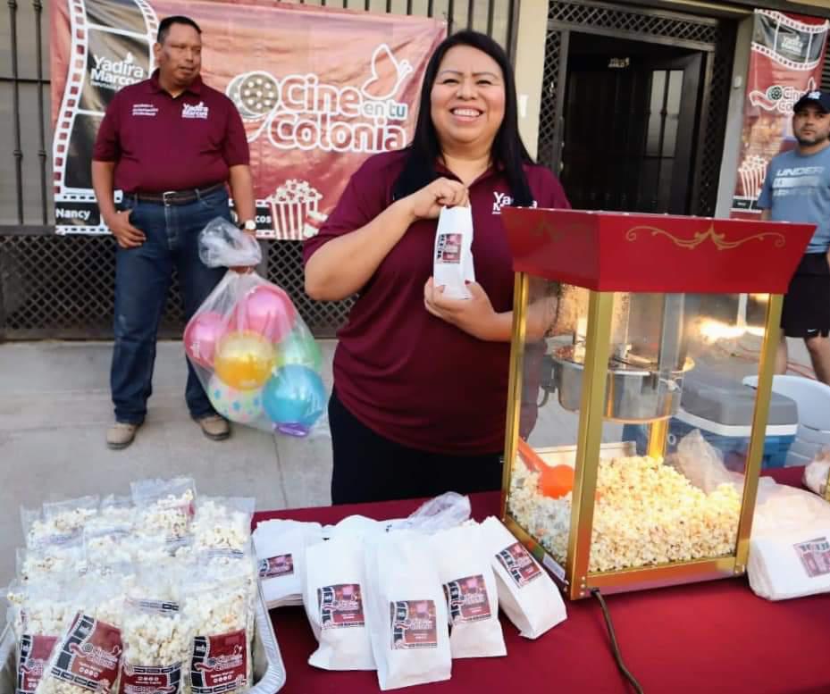 $!Diputada de Morena proyecta película ‘pirata’ en evento en Culiacán