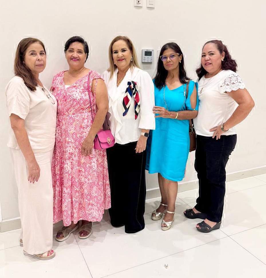 $!Delmira Jaime, Letty Portillo, Doris Osuna de Villalpando, Lourdes Morales y María de la Cruz Inda.