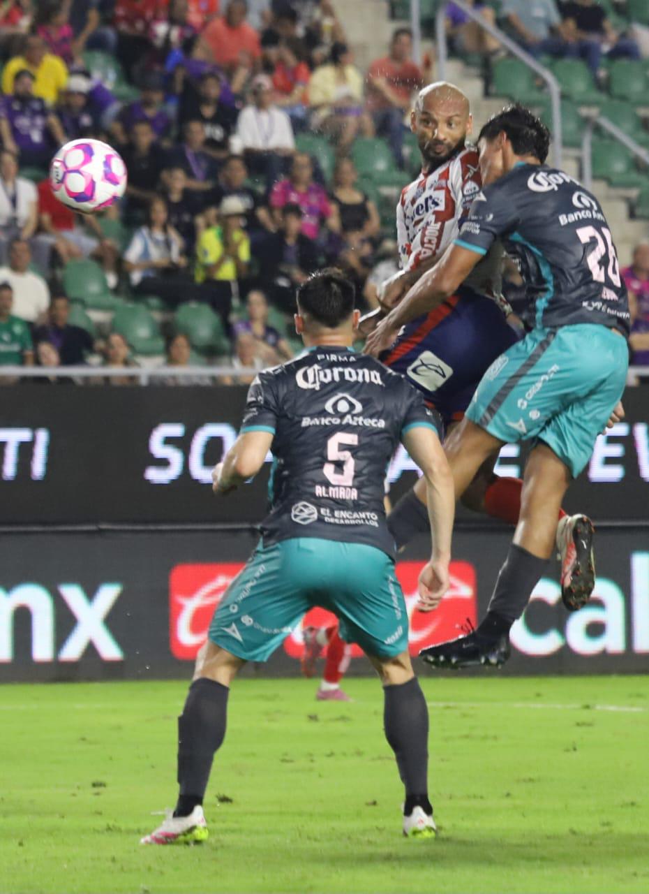 $!Mazatlán rompe mala racha y vence a San Luis con gol agónico de Bryan Colula