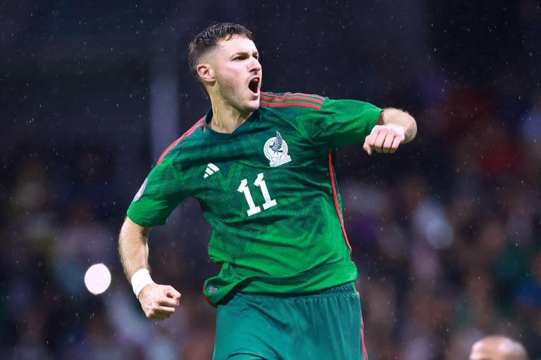 ‘Chaco’ Giménez respalda la dupla de su hijo Santi y Raúl Jiménez en la selección mexicana