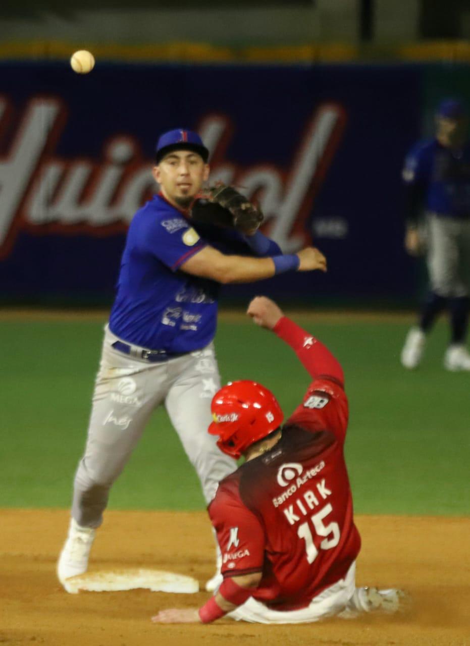 $!Venados dejan tendidos a Charros en extrainnings y empatan la serie en Mazatlán