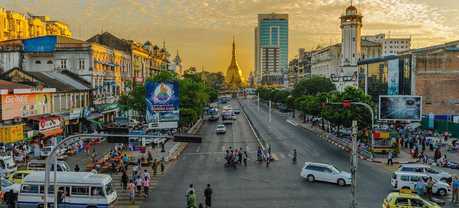 $!Atardecer en la ciudad de Yangon, en Myanmar.