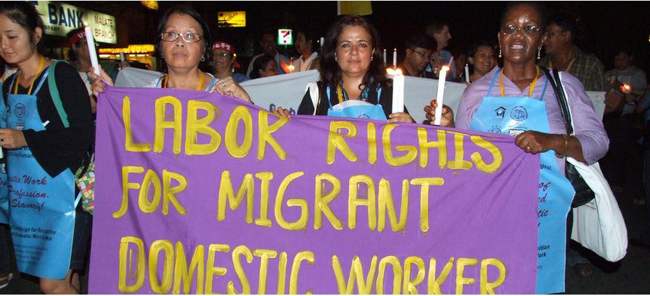 $!Trabajadoras domésticas participan en una manifestación para mejorar los derechos laborales.