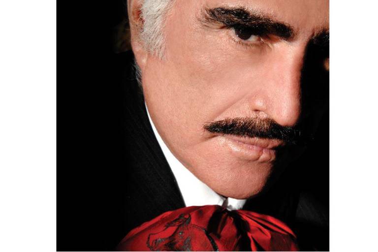 Vicente Fernández, el charro que trascendió tiempo y fronteras