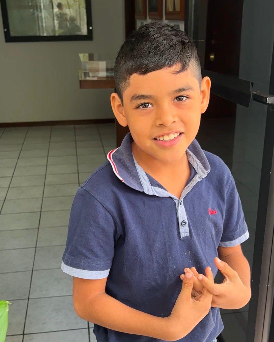 $!Sueña Karin con que los Reyes Magos le regalen una pista de carreras