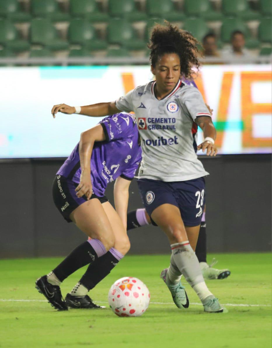 $!Pita la Máquina Celeste en El Encanto y golea a Mazatlán Femenil