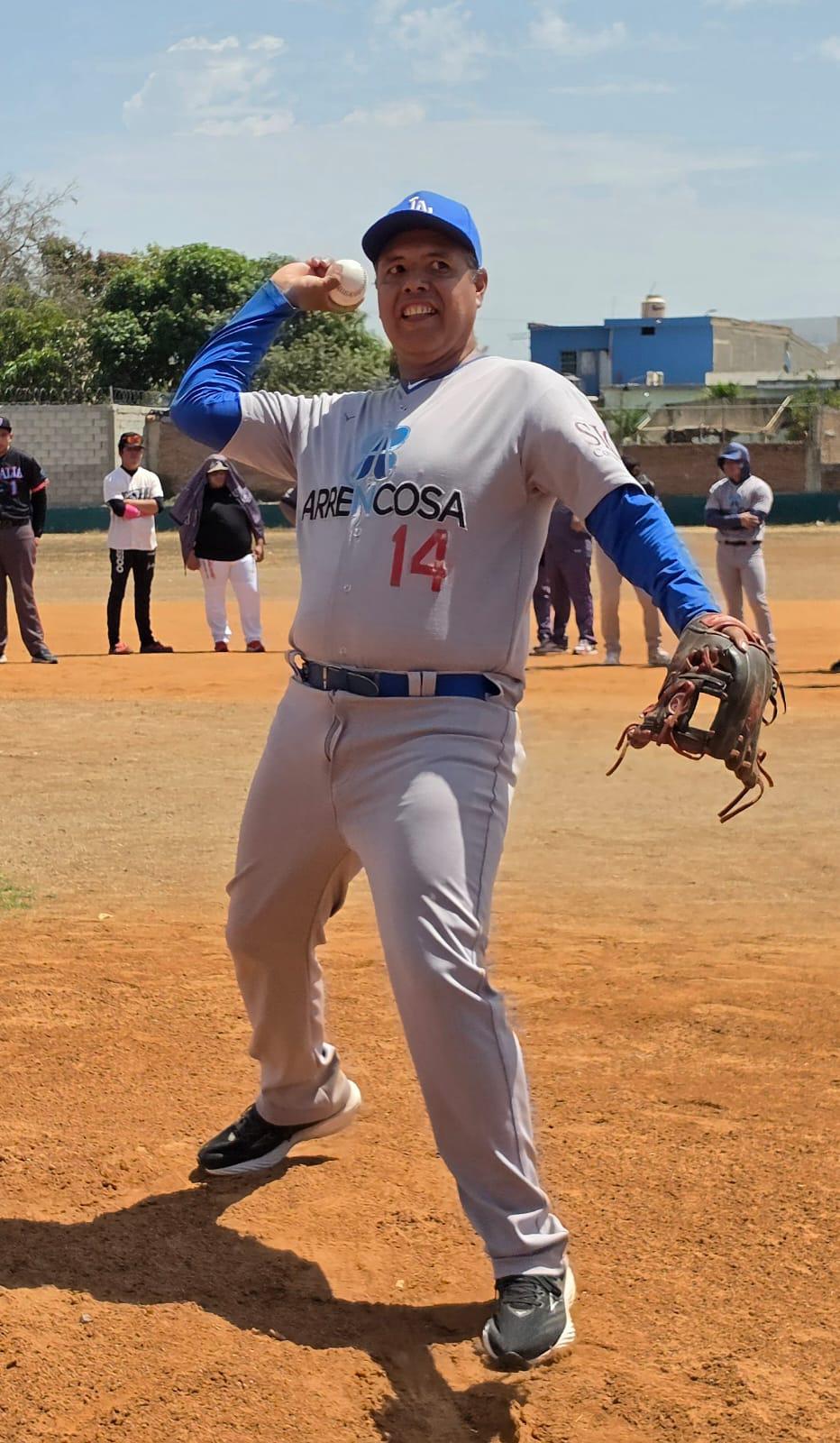 $!Cumple 51 años Liga de Beisbol Burócrata Federal