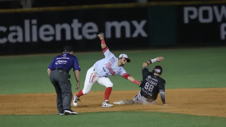 Los Venados de Mazatlán estuvieron cerca de lograr la serie en casa, pero terminaron cayendo 5-4 ante los Tomateros de Culiacán.