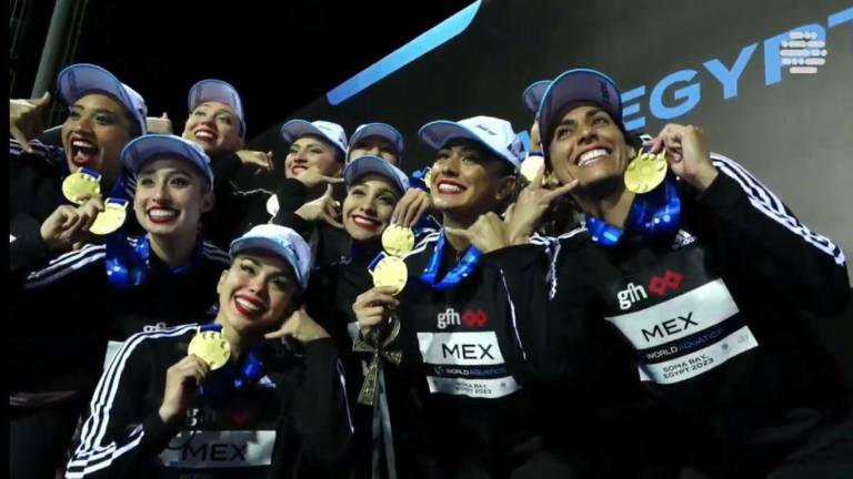 El equipo de natación artística de México logró el oro pese a no contar con el apoyo de la Conade.