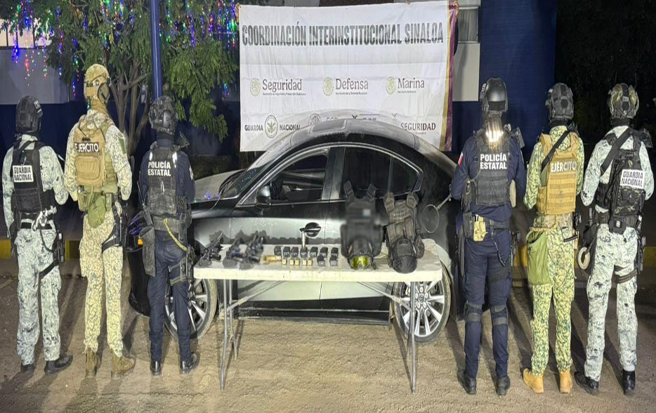 $!Aseguran armas, municiones y vehículos en operativos federales en Culiacán y Mazatlán