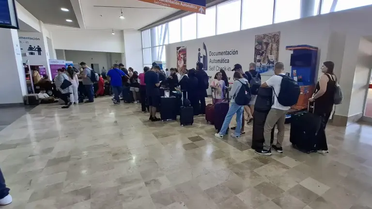 Durante el primer cuatrimestre de 2026 Mazatlán recibió menos pasajeros aéreos comparado con un año antes.