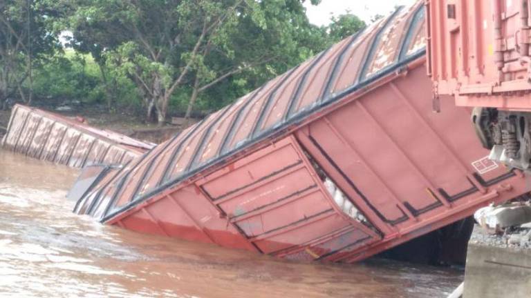 Vagón del tren que se descarriló al norte de Mazatlán.