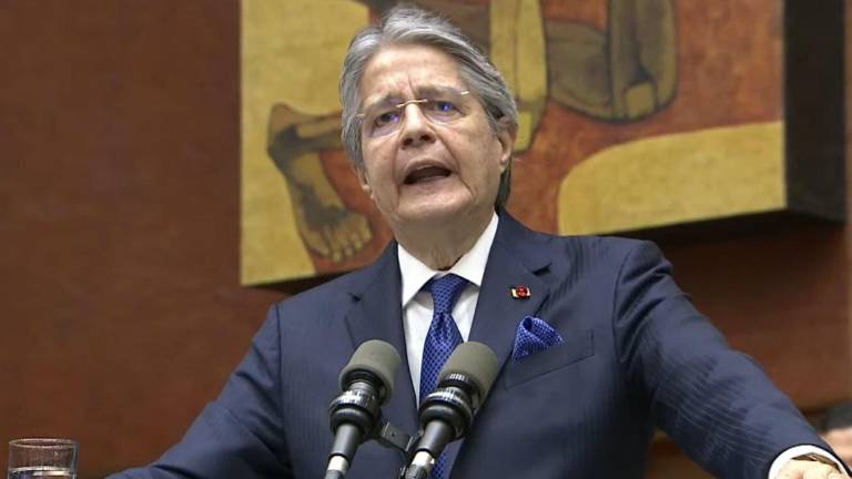 El Presidente de Ecuador Guillermo Lasso disuelve el Parlamento y convoca a nuevas elecciones.