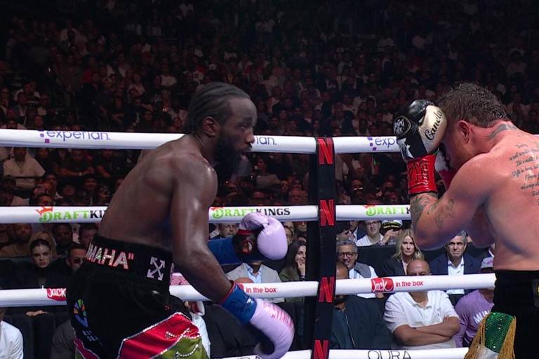 ¡Sorpresa en Las Vegas! ‘Canelo’ Álvarez perdió el indiscutido ante un Crawford que alcanza niveles de leyenda