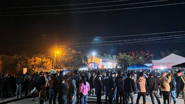 Más de 5 mil personas participaron sin incidentes en la celebración de la Virgen de Guadalupe.