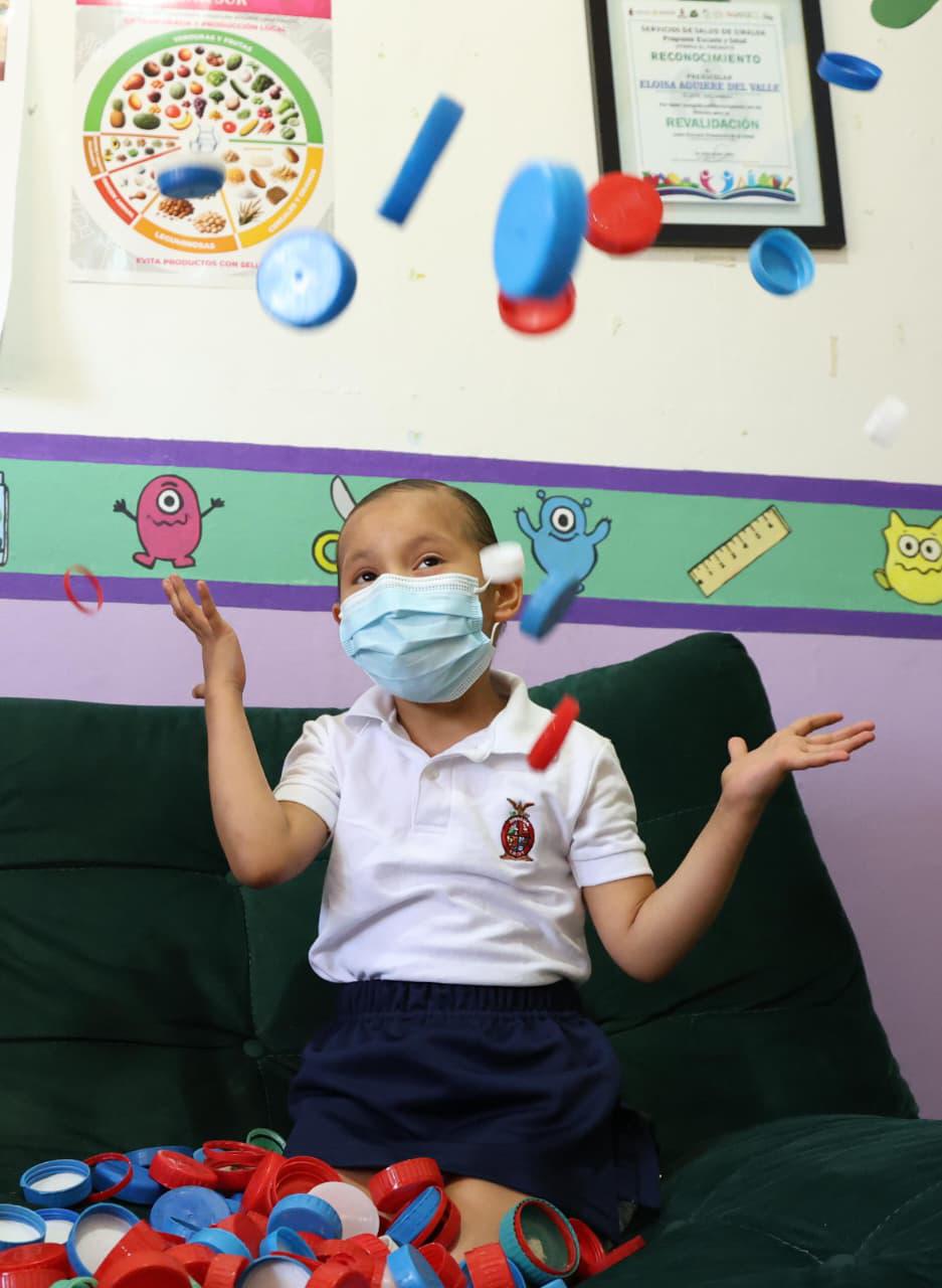 $!Lanzan campaña de tapas PET para apoyar a Romina, pequeña con leucemia en Mazatlán
