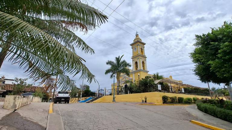 Empresarios y artesanos de La Noria buscan atraer de nuevo a visitantes.