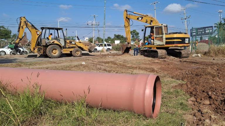 Los trabajos de cambio de tubería ocasionaron que varias colonias se queden sin servicio de telefonía e internet en Mazatlán.
