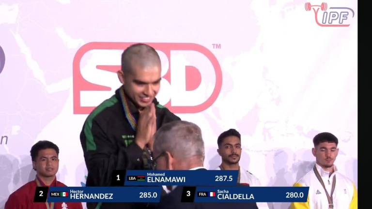Héctor Salinas levanta plata mundial para Mazatlán.