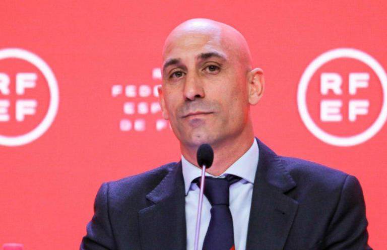 La FIFA suspende provisionalmente a Rubiales
