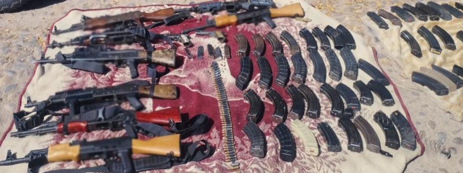 $!Guardia Nacional detiene a dos hombres con arsenal en El Fuerte