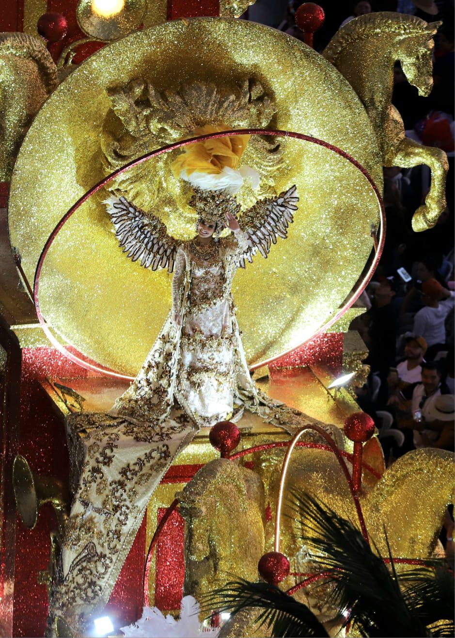 $!El león lucía originalmente en color dorado.