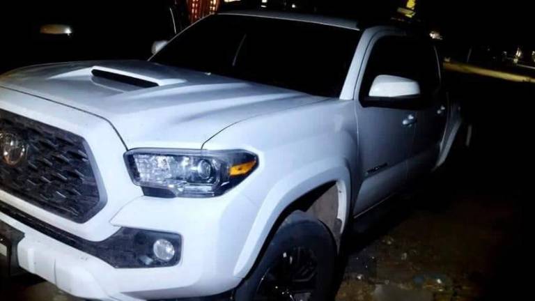 La unidad es una camioneta Totoya Tacoma último modelo.