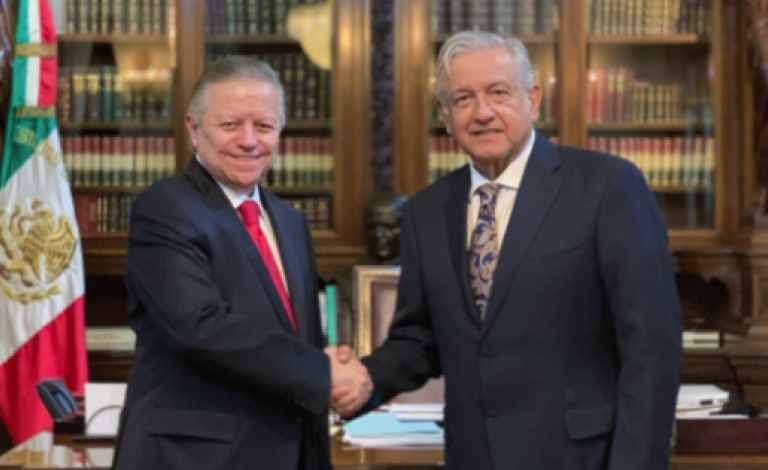 AMLO confirma reunión con Zaldívar para hablar de corrupción, no de extensión de mandato