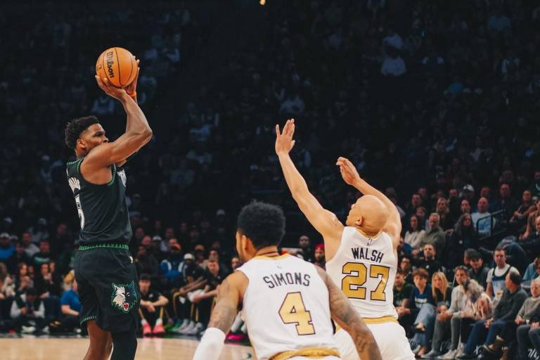 Anthony Edwards guía a los Timberwolves en triunfo 119-115 sobre Boston