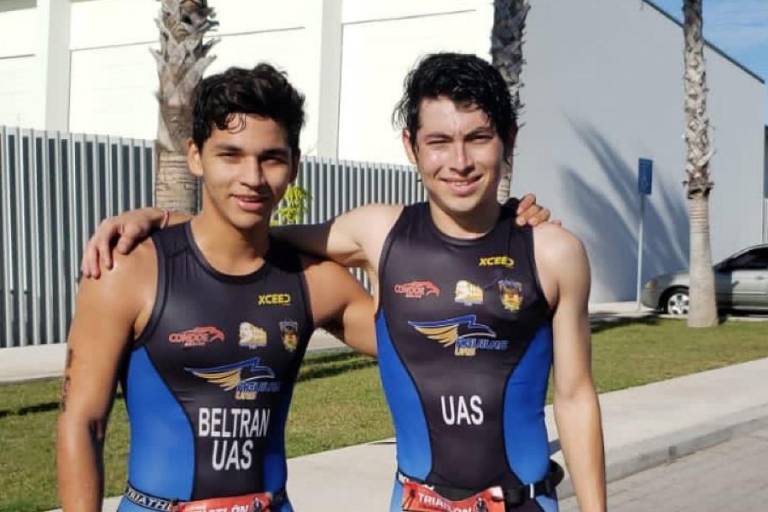 Triatletas de la UAS suben al podio en Triatlón Colhuacan