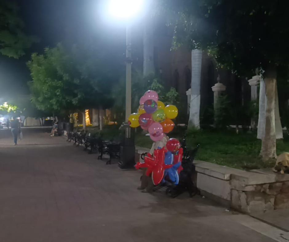 $!Escuinapa recupera la vida nocturna tras meses de violencia; habitantes vuelven a las calles