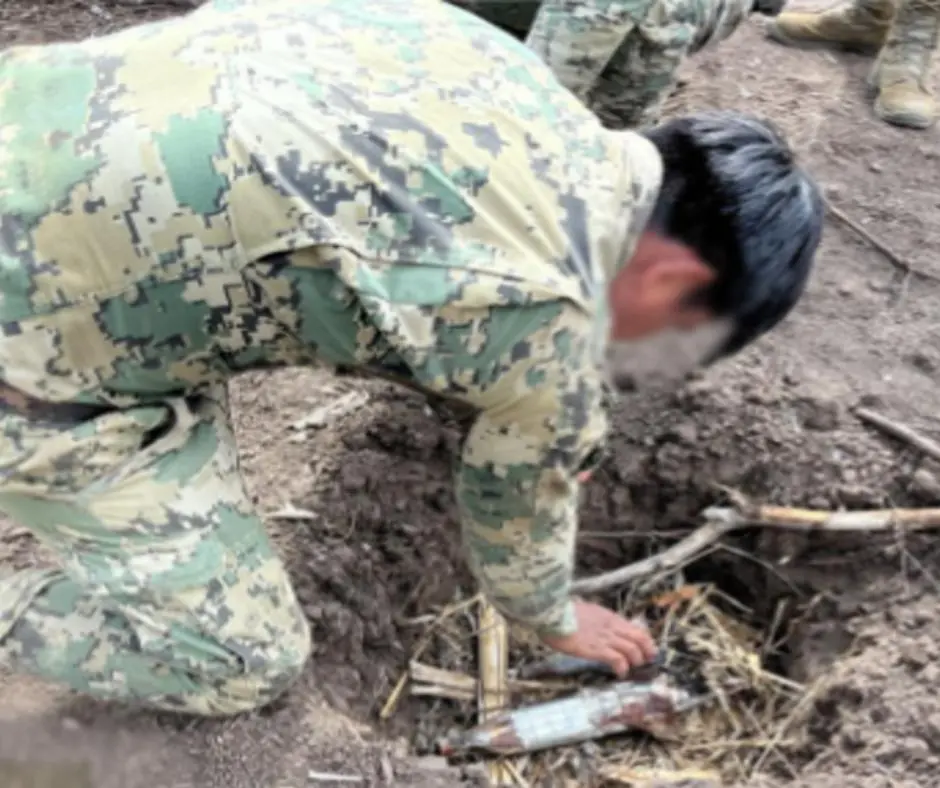 $!Marina asegura 11 explosivos para drones en Elota Sinaloa