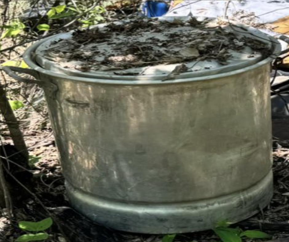 $!Inhabilitan en Cosalá tres áreas de insumos químicos vinculadas al crimen organizado