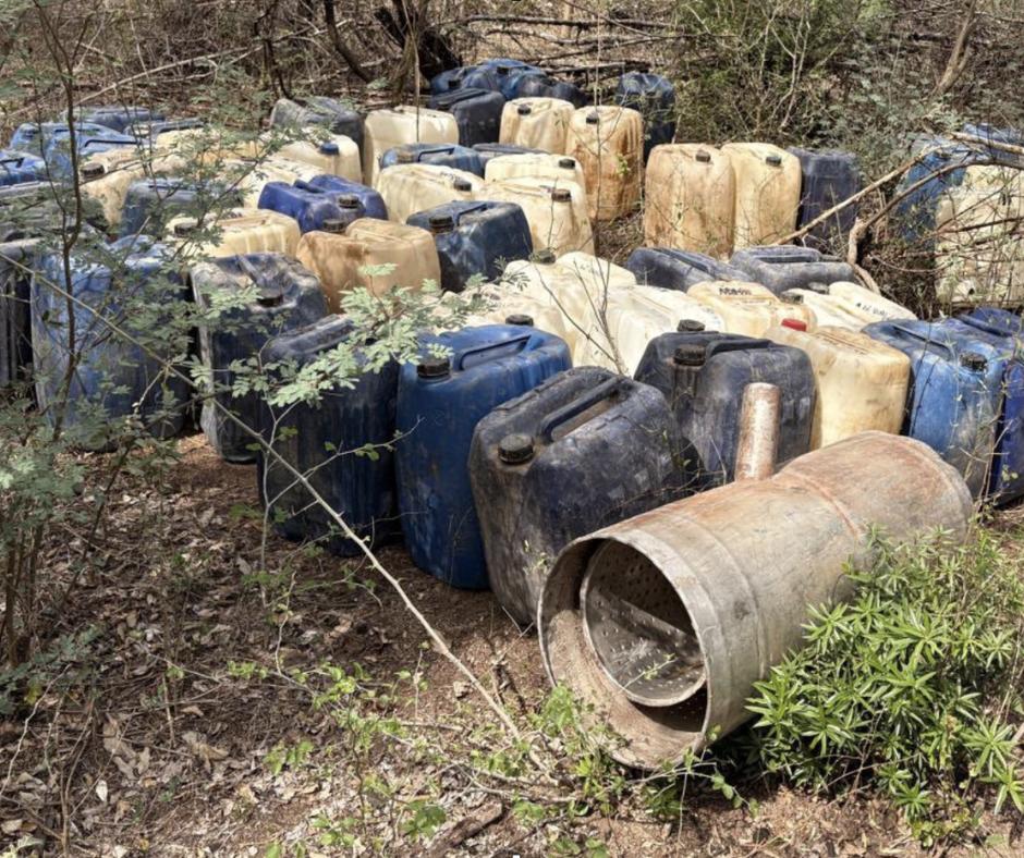 $!Inhabilitan en Cosalá tres áreas de insumos químicos vinculadas al crimen organizado