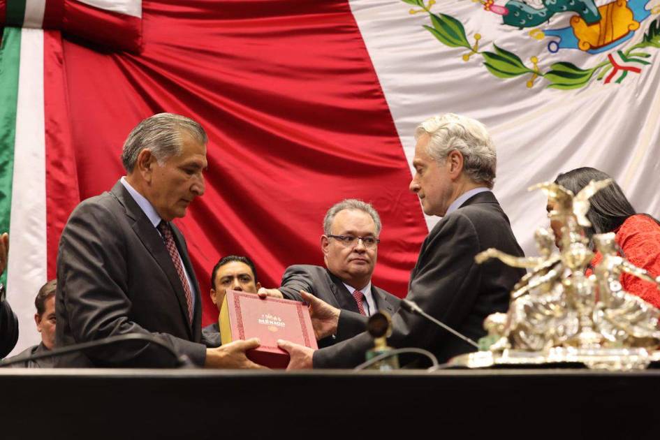 Titular de Segob entrega Cuarto Informe de AMLO al Congreso de la Unión