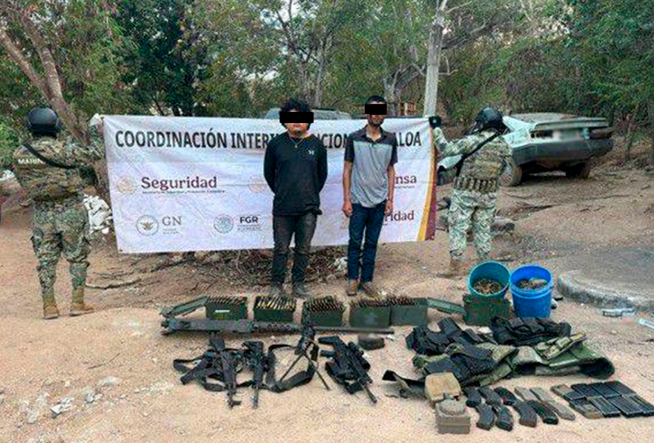 $!Detienen a seis en Culiacán y aseguran arsenal, vehículos y equipo táctico tras operativo federal