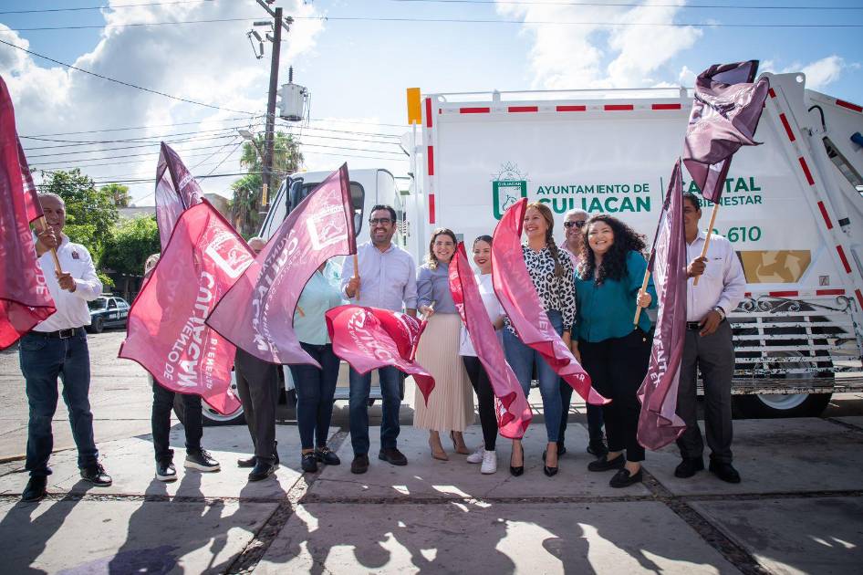 Alcalde De Culiacán Entrega Camión Recolector De Basura En Eldorado