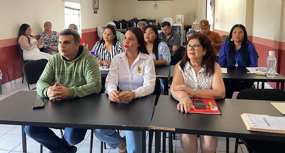 Capacitan a servidores públicos de Rosario en temas de ortografía y redacción