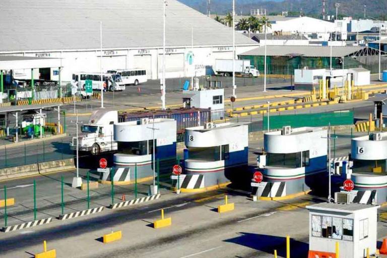 Hallan asesinado al subdirector de Aduana de Manzanillo, Colima