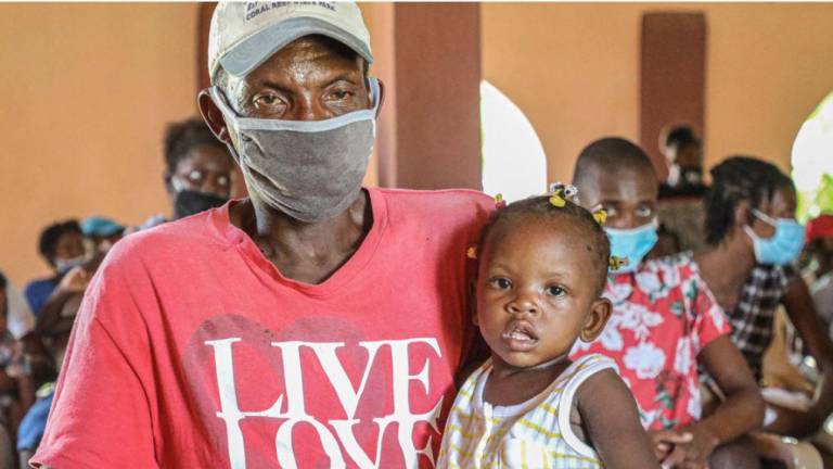 En países con escaso acceso a las vacunas contra el COVID-19, como Haití u Honduras, la pandemia está expandiéndose.